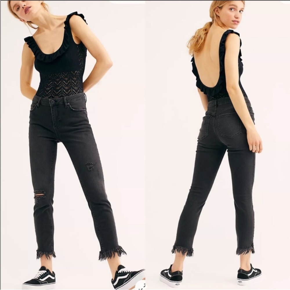 Gently Used Free People Great Heights Frayed Skinny Ripped Black Jeans - Sz W26